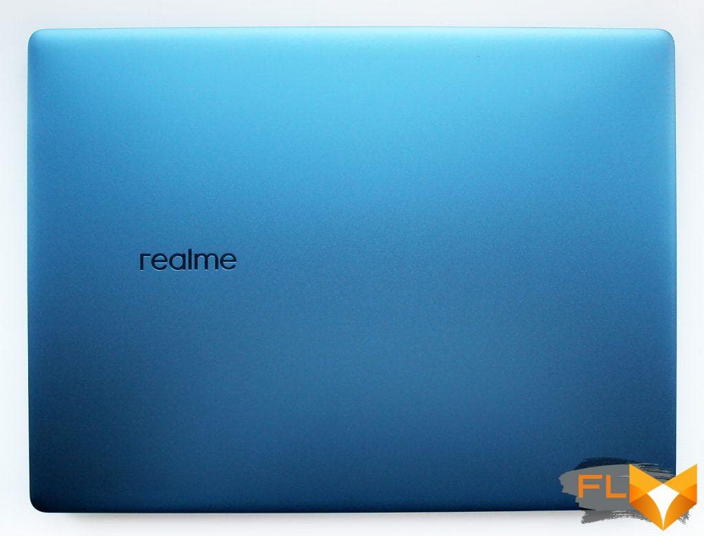 Review and test of the first realme laptop: simply Book
