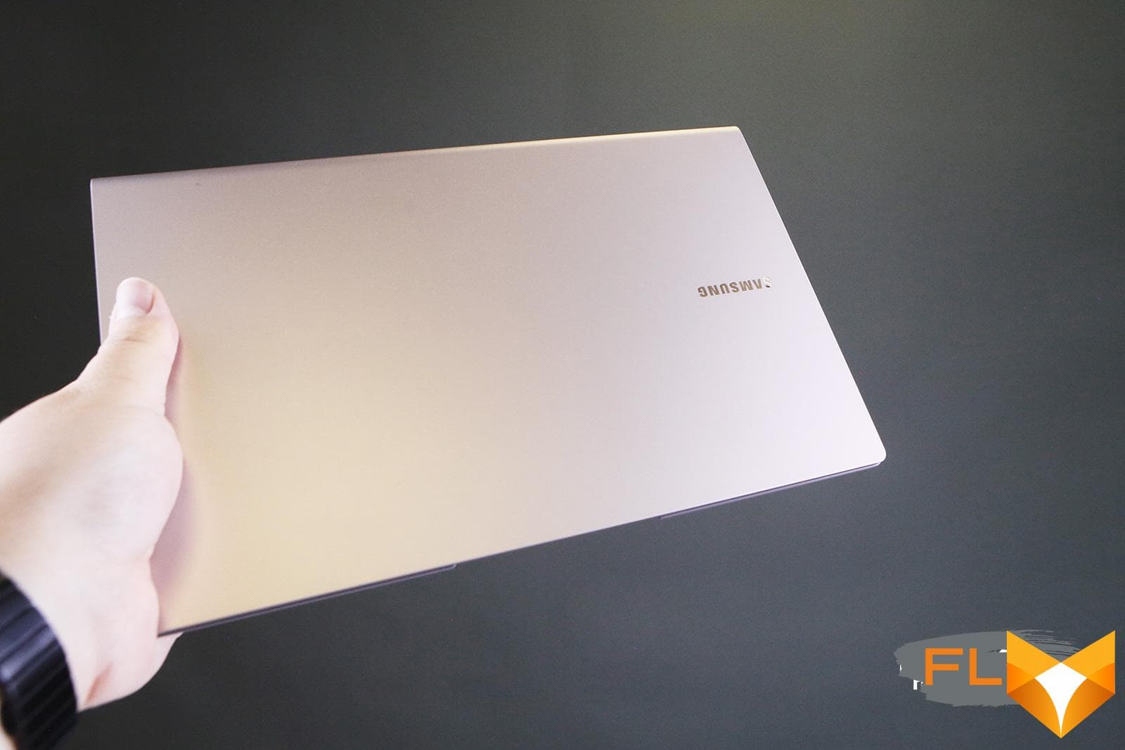 Ultraportable ARM Laptop - Samsung Galaxy Book S